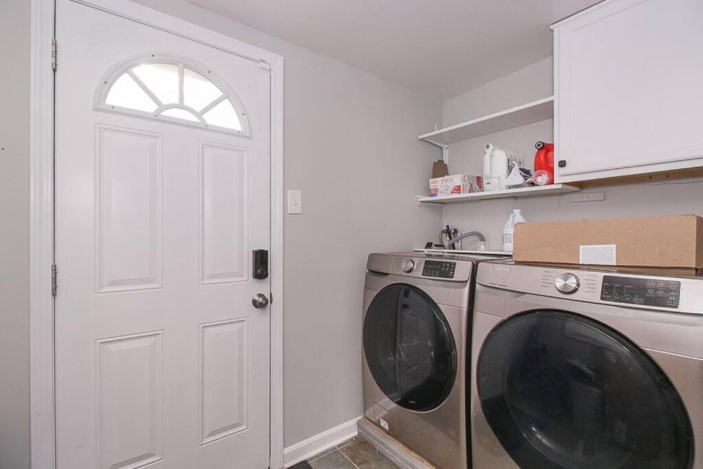 Lakeside Home In Lorain Extérieur photo